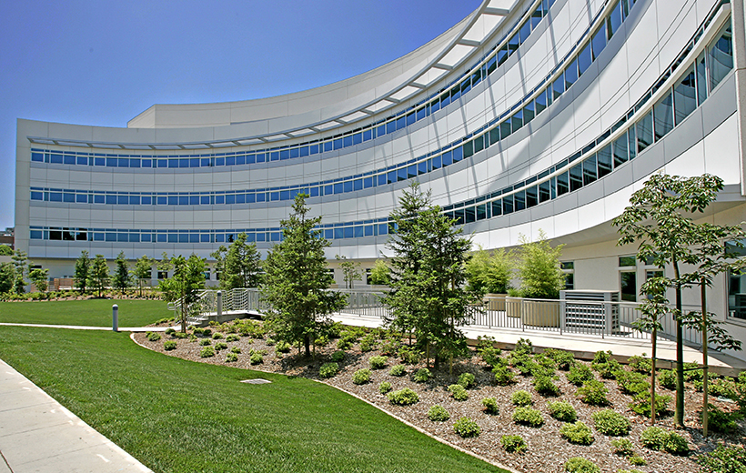 Outside view of Saint Johns Health Catner, where Lotus Endometriosis Institute carries out medical care.